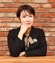 장성은 교장 이미지